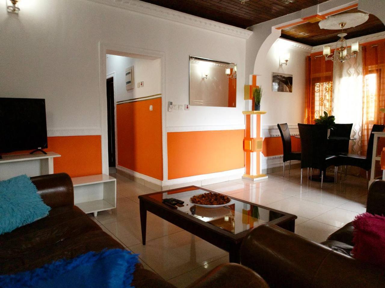 Appartement Meuble 3Ch Yaounde Omnisport - Tigson Exterior photo
